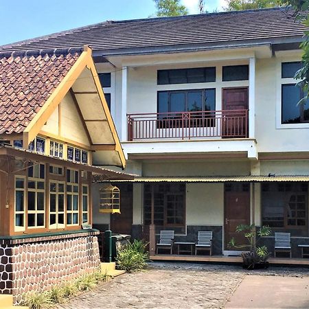 Hotel Wismancala Калиуранг Экстерьер фото